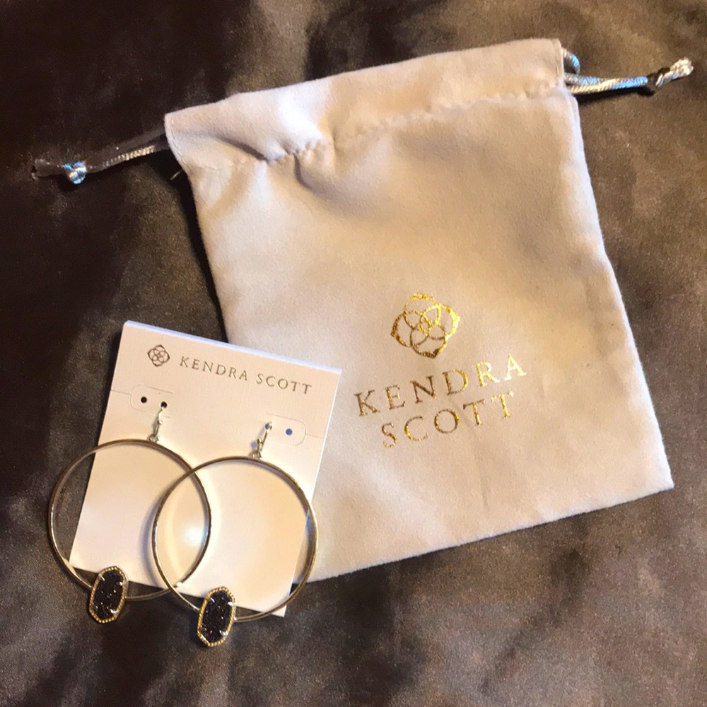 NWOT Kendra Scott Elora Earrings